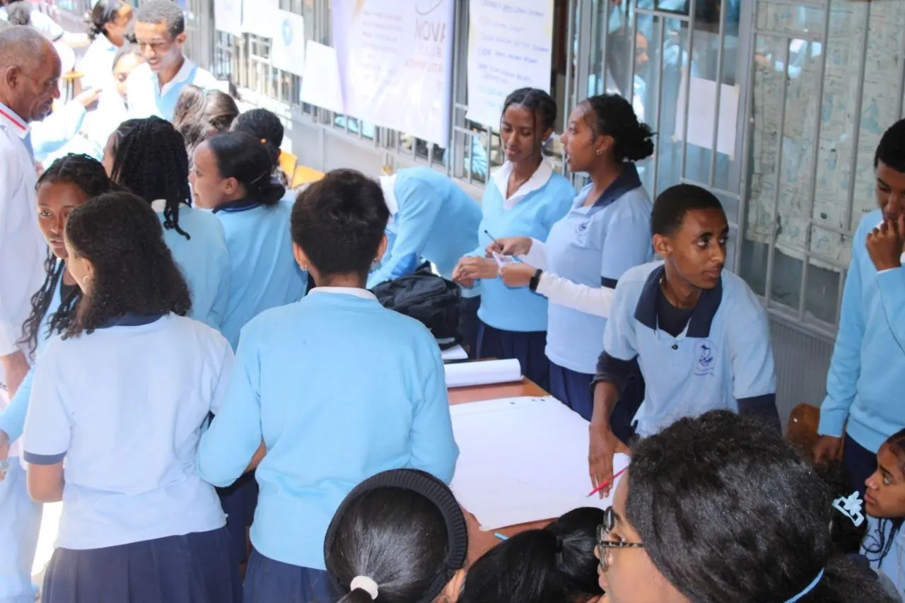 Students visiting club stands at LCCS 2026 Club Day (photo 6)